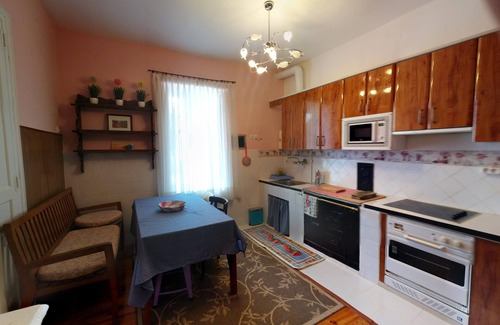 Cebrones del Rio Cottage | House with pool and garden in Cebrones del Río