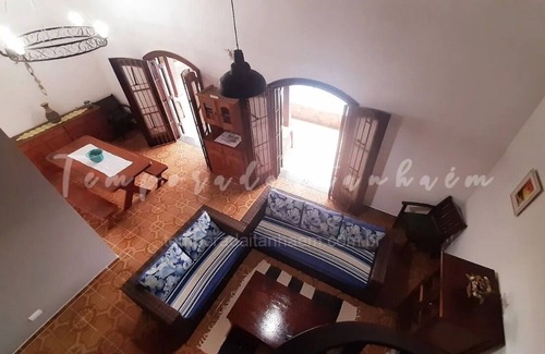 Raul Cury House | House with pool, 4 parking spaces, 3 bedrooms, 200 meters from the beach