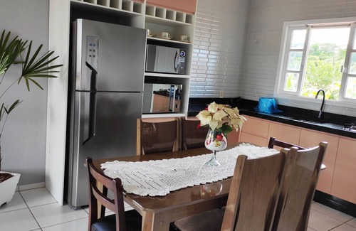 Penha House | House with pool and wood stove 12 minutes from Beto Carrero