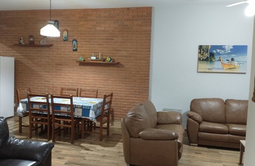 Itanhaem House | House with pool near the beach - 1 suite