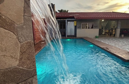 Trinidad House | House with pool & waterfall, WiFi & air conditioning for 6 People