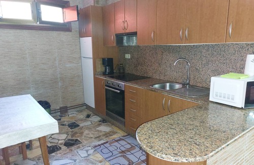 Villadesuso House | House with swimming pool next to the sea in Viladesuso