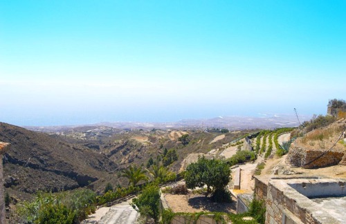 Arico Cottage | House with Traditional Wine Cellar and Private Garden in Arico – Pet Friendly