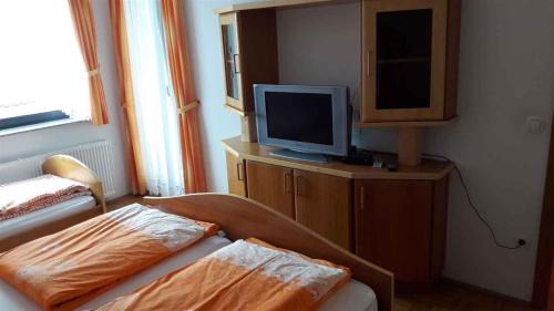 Gorenja Vas pri Smarjeti Apartment | Houses and Apt in Smarjeske Toplice Kranjska Krain 26042