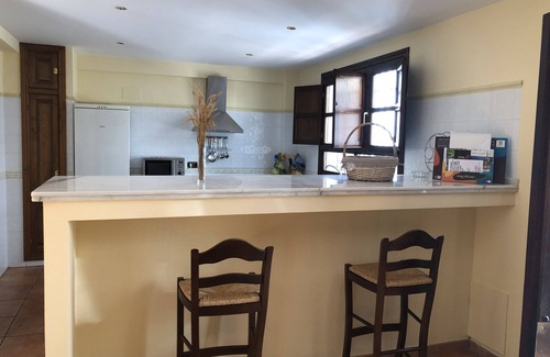 Zafarraya Cottage | Houses of Tita Elvira for 12 people