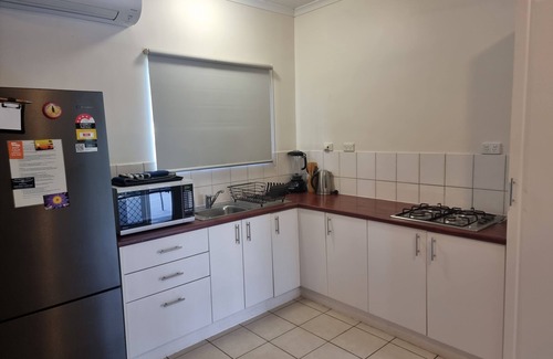 Lake Bennett House | How's the serenity! El Be lakeside bungalow