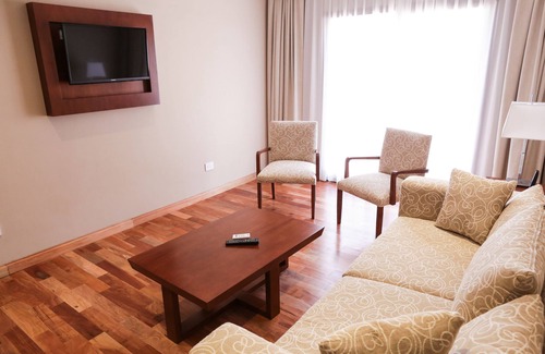 Belen de Escobar Hotel | Howard Johnson by Wyndham Escobar Hotel