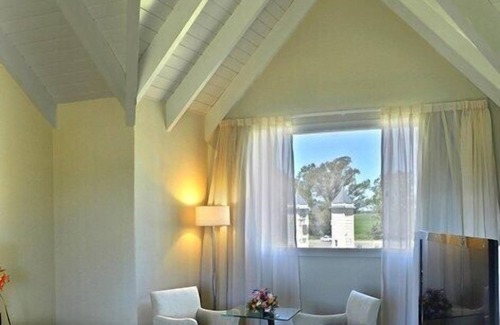 Almafuerte Hotel | Howard Johnson by Wyndham Piedras Moras