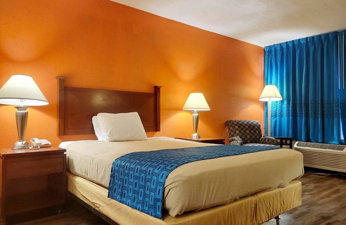 Hannibal Hotel | Howard Johnson BY Wyndham Hannibal