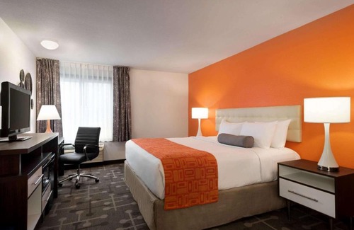 Appleton Hotel | Howard Johnson by Wyndham Appleton