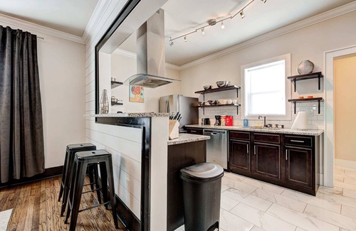 Lincoln Terrace House | Howes Capitol–3 in 1-near OU Med, Bricktown, Arena