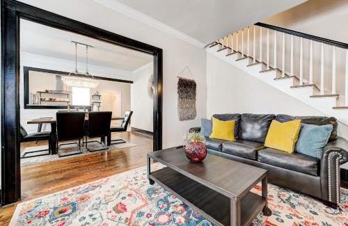 Lincoln Terrace Apartment | Howes Capitol I - Sleek & stylish walk to OU Med