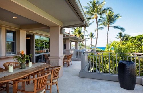 Kaupulehu House | Hualalai Hillside Penthouse Oceanview Retreat