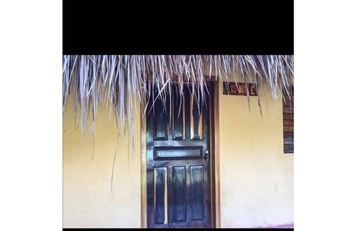 Punta Allen House | Huay Pix Cabin on the shores of Laguna Milagros