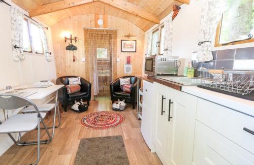 East Dereham House | Hugatree