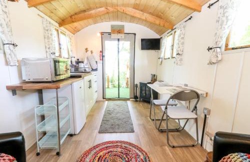 East Dereham House | Hugatree