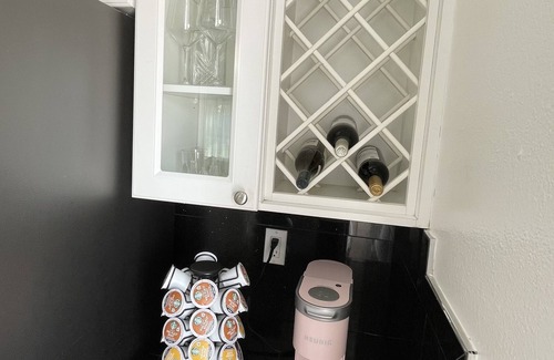 Fawn Ridge House | HUGE backyard/playground/pets are FREE!