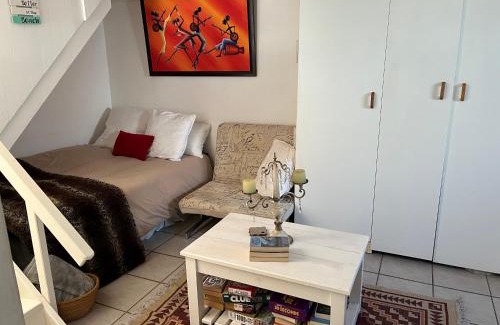 Still Bay Other | Huisie by die See