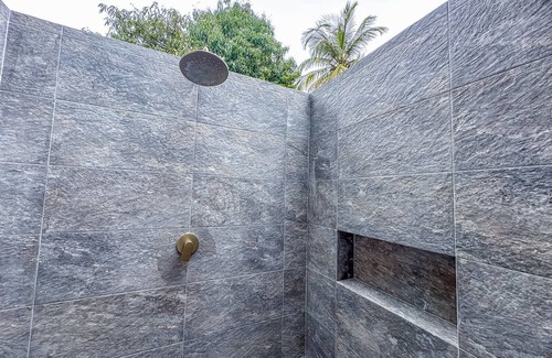 Palomino Hotel | Huku Beach Hostel