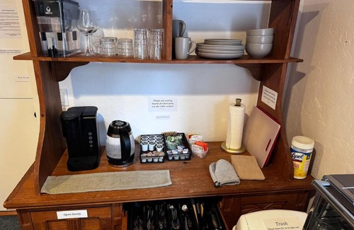 Jacoby Creek House | Humboldt Haven- Gorgeous Home for 10 w Gardens, Firepits, Forest & Bay Views