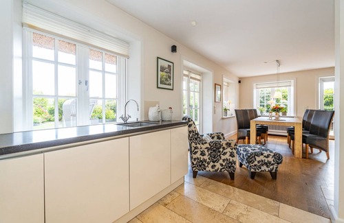 Morsum House | Hüs bi Koog 1 - Vacation under thatch for up to 5 people.