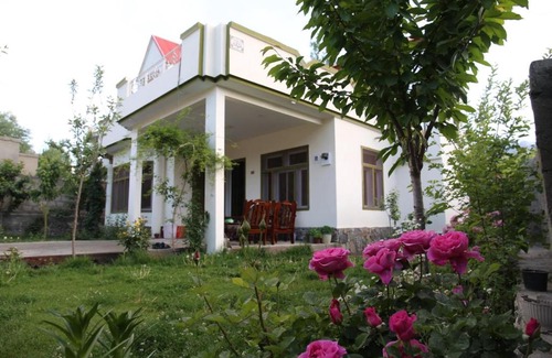 Skardu Apartment | Hussain Jan,s Cottage