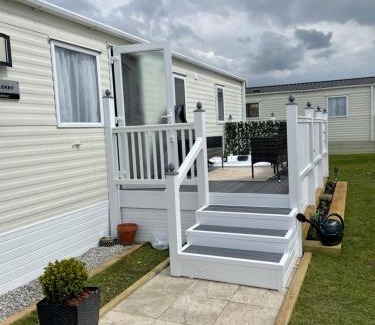 Rampton Other | Hutchinson's Willerby Kelston with Hot tub