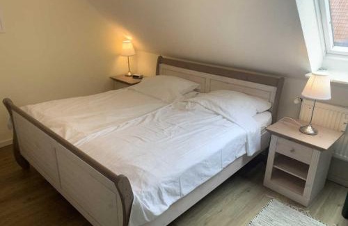 England House | Huus Utspann