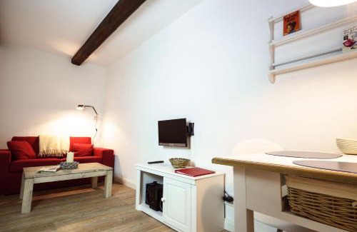 Welt Apartment | HW App 2