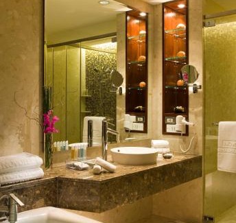 Nong Prue Hotel | Hyatt Regency Bangkok Suvarnabhumi Airport