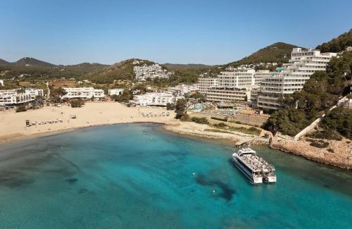 Cala Llonga Hotel | Hyde Ibiza