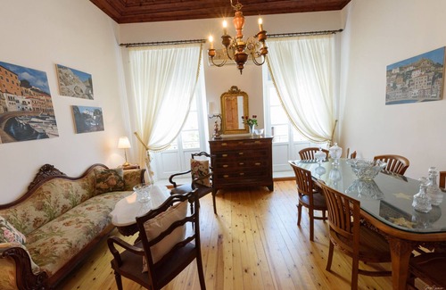 Hydra Apartment | Hydra's Pearl (Gold Pearl)