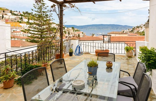 idhra House | Hydra town Panoramic sea view