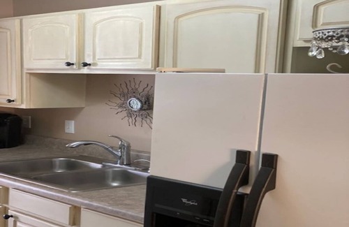 Charleston House | Hygge Charleston Townhome Near Folly Beach & Downtown w Paved Walking Trail!