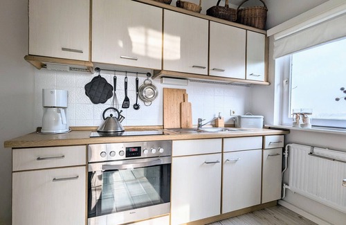 Suederhafen House | Hygge cottage by the sea with private garden and terrace