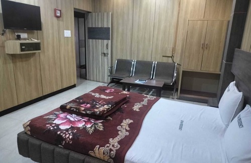 Kalaburagi Hotel | I-ROOMZ Udhyan Residency
