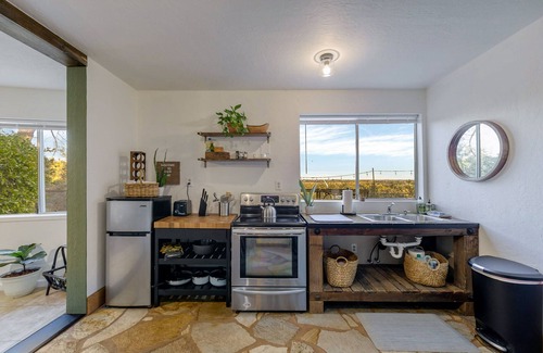 Redding Apartment | I Studio I view 53