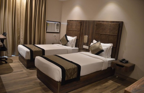 Deoghar Hotel | I Towne Deoghar -814112