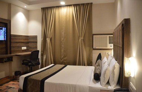 Deoghar Hotel | I Towne Deoghar -814112