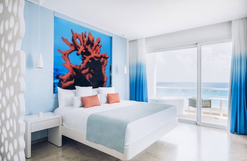 Zona Hotelera Resort | Iberostar Selection Coral Cancún - Adults Only - All Inclusive