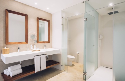 Zona Hotelera Resort | Iberostar Selection Coral Cancún - Adults Only - All Inclusive