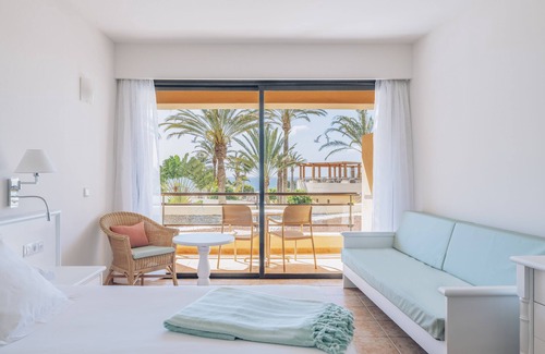 Morro Jable Resort | Iberostar Waves Playa Gaviotas -All Inclusive