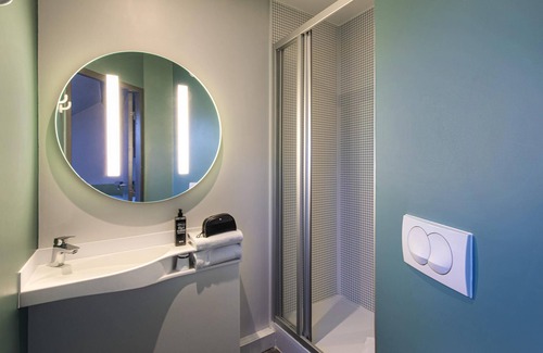 Voreppe Hotel | ibis budget Grenoble Voreppe