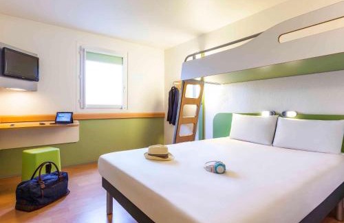 Pontault-Combault Hotel | ibis budget Marne la Vallée Pontault Combault