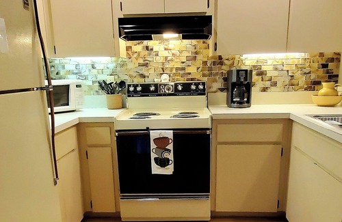 Inverness House | Ibis Cove-Waterfront townhome with community pool