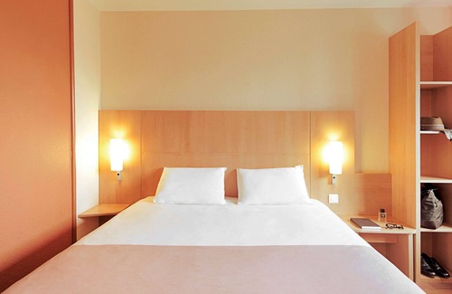 Delemont Hotel | ibis Delemont Delsberg Hotel