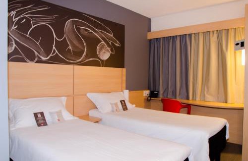 Sarandi Hotel | Ibis Porto Alegre Assis Brasil
