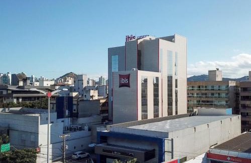 Jardim da Penha Hotel | ibis Vitoria Praia de Camburi