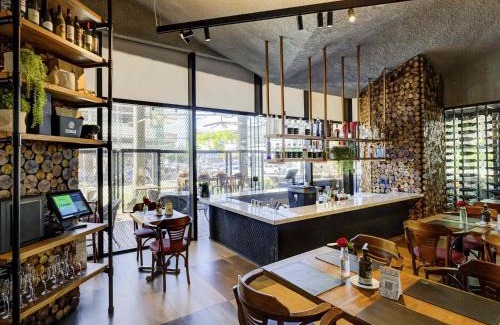 Triangulo das Bermudas Hotel | ibis Vitoria Praia do Canto