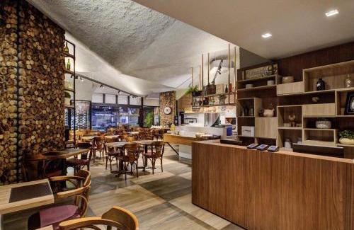 Triangulo das Bermudas Hotel | ibis Vitoria Praia do Canto